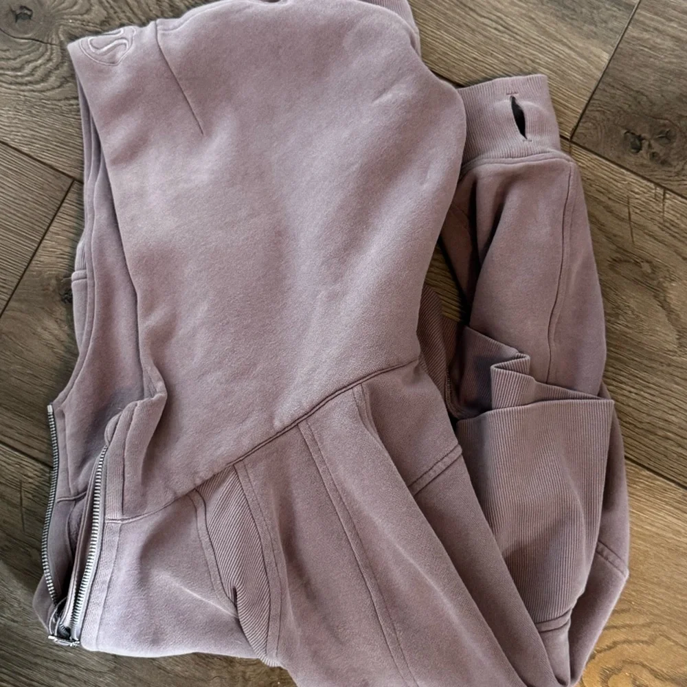 lululemon athletica color dusty